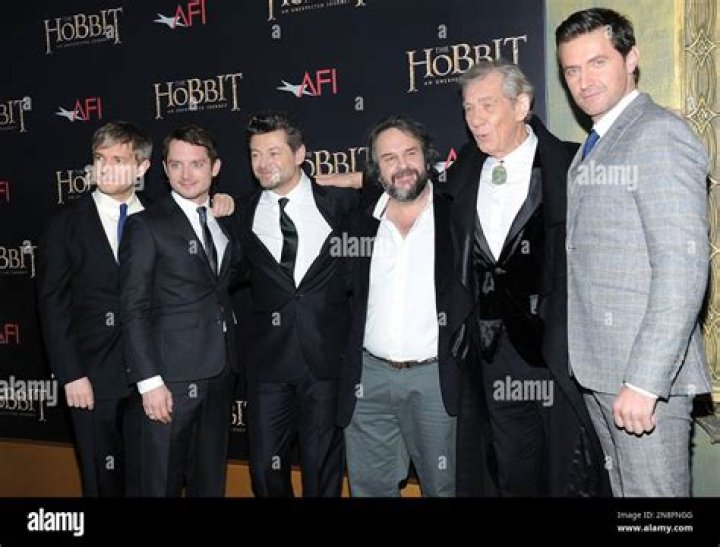 Elijah Wood: Height, Weight & More - The Frodo Baggins Star!