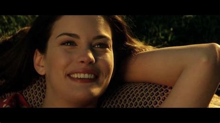 Mona Wales Femdom: Hot Scenes You Don't Want to Miss!